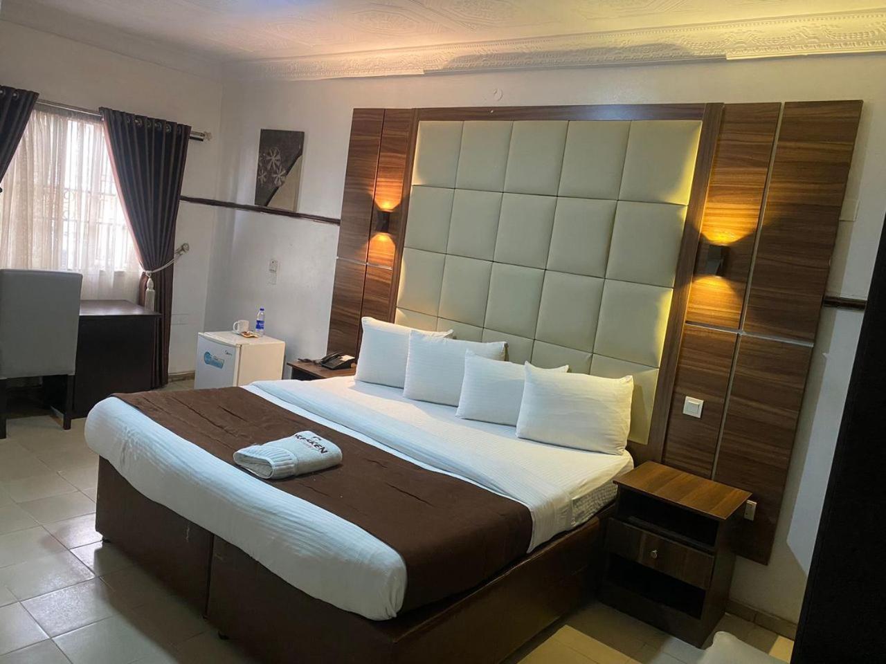 Presken Hotel @Villa Ікеджа Екстер'єр фото