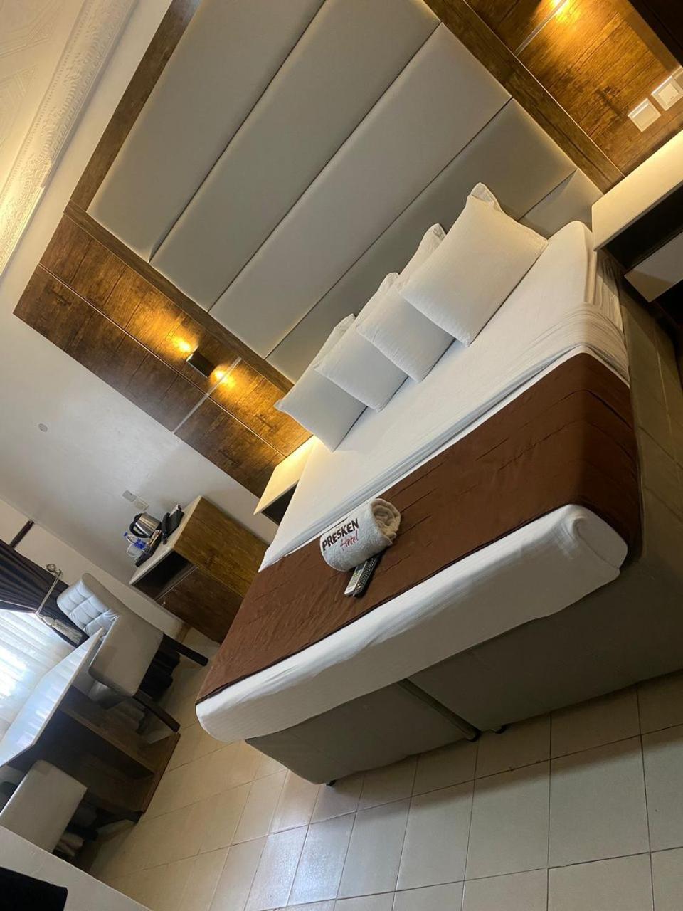 Presken Hotel @Villa Ікеджа Екстер'єр фото