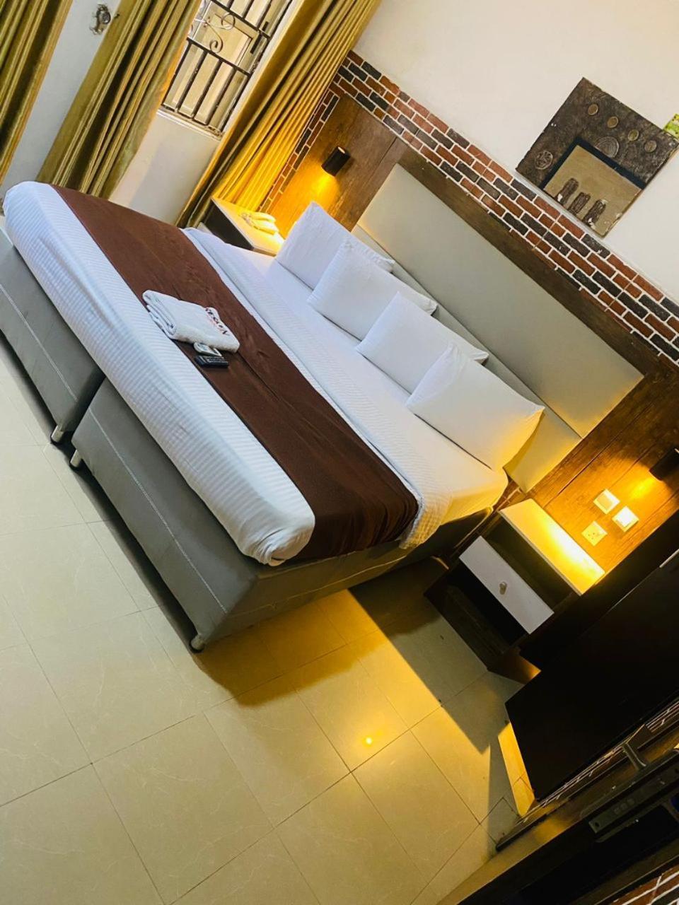 Presken Hotel @Villa Ікеджа Екстер'єр фото