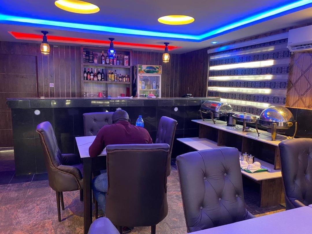 Presken Hotel @Villa Ікеджа Екстер'єр фото